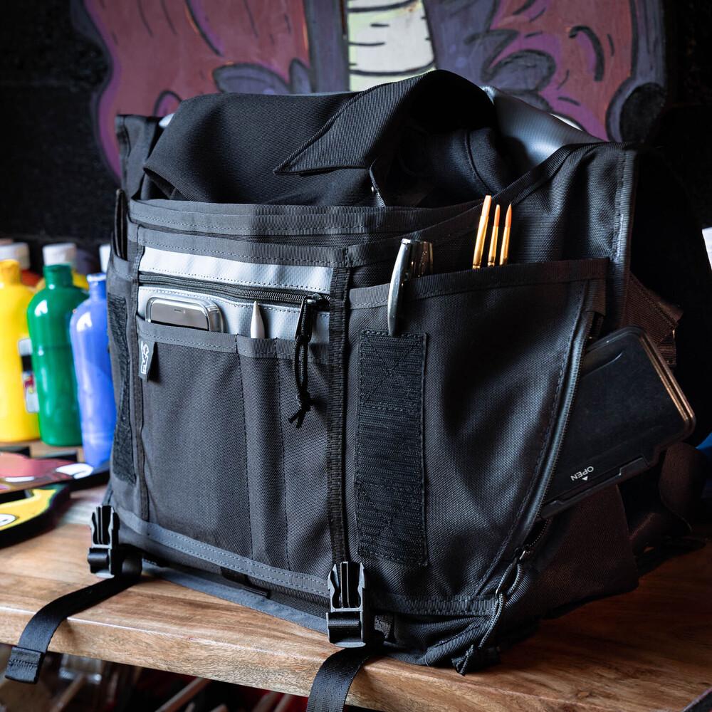 Chrome Buran III shoulder bag | Massacan Shop