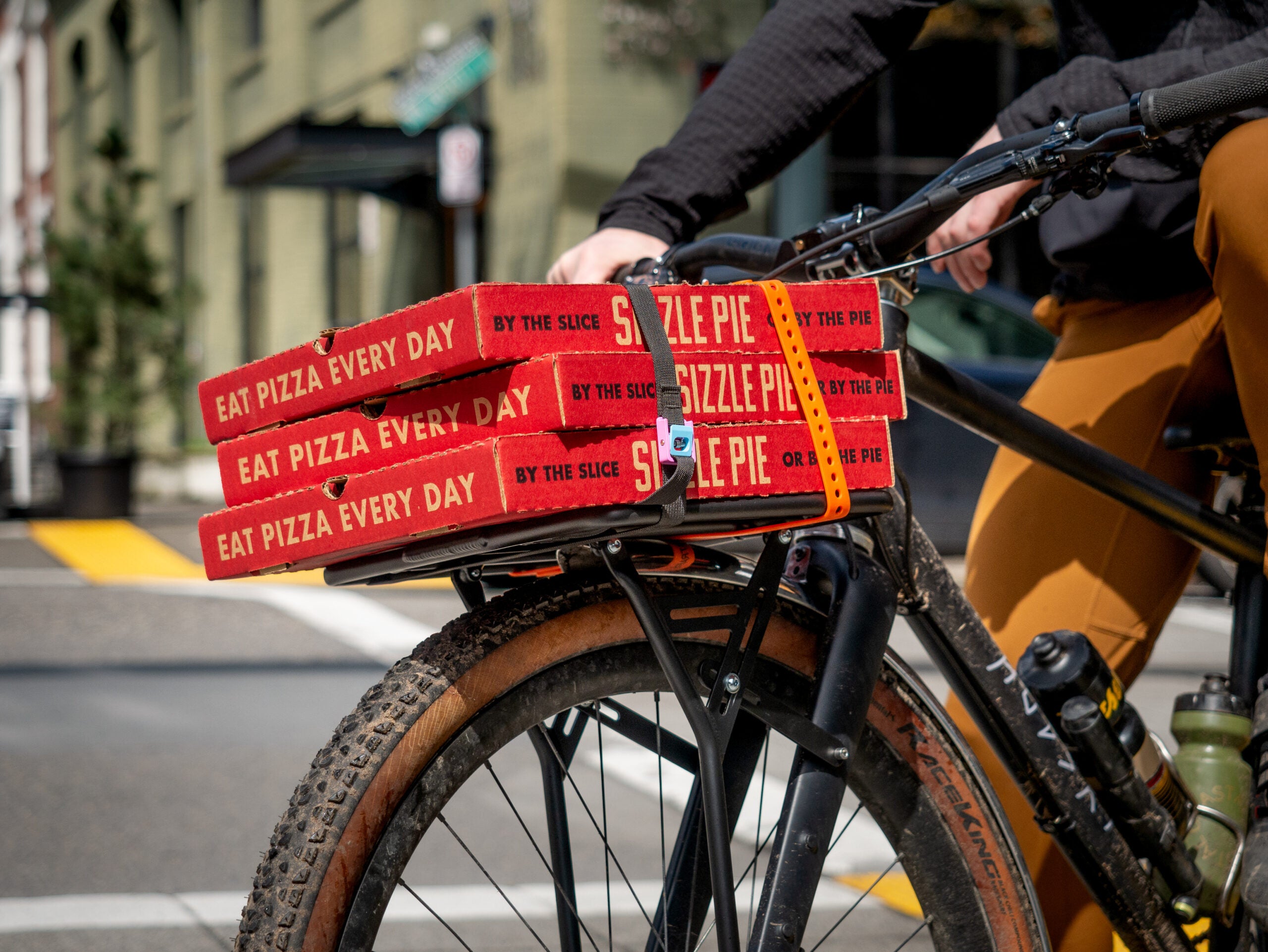 Pizza pannier rack sale